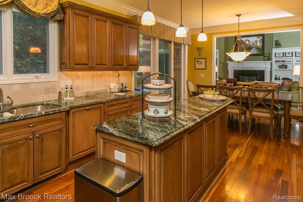 4855 Inveray Road Bloomfield Hills, MI 48301 - Photo 16 of 41