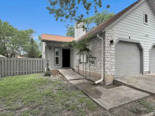 $1,750 | 403 Fantail Loop, Unit A, Lakeway, TX 78734