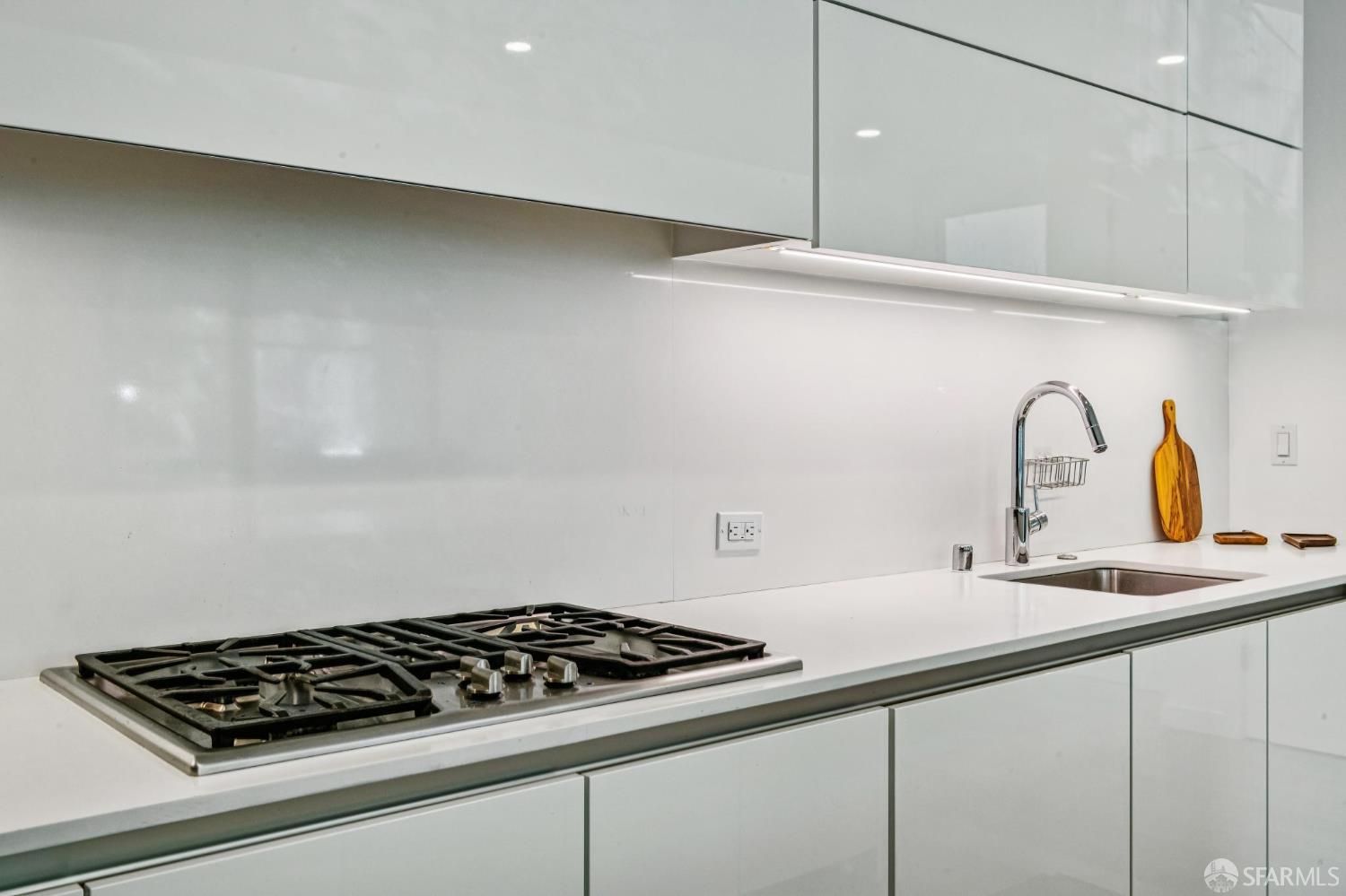 1650 Broadway, Unit 104 San Francisco, CA 94109 - Photo 17 of 42