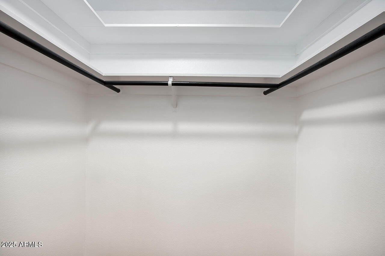 1881 East Concorda Drive Tempe, AZ 85282 - Photo 9 of 15 a view of small space