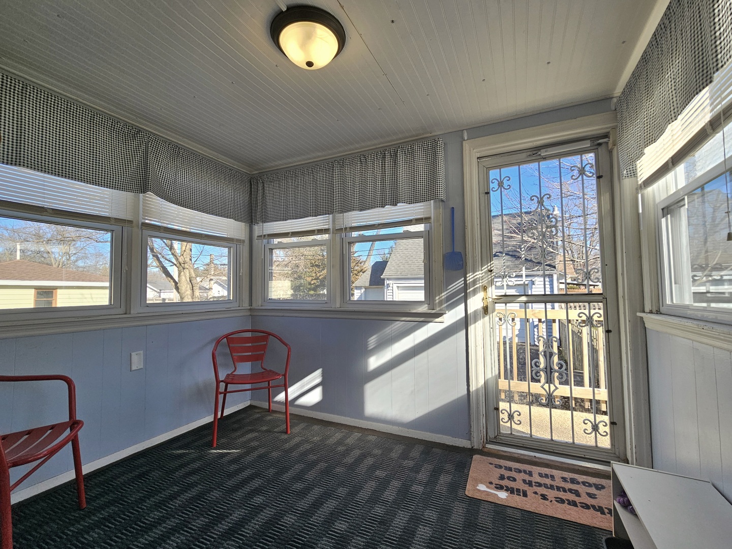 122 South Park Road Joliet, IL 60433 - Photo 7 of 19 a view of an empty room with a window