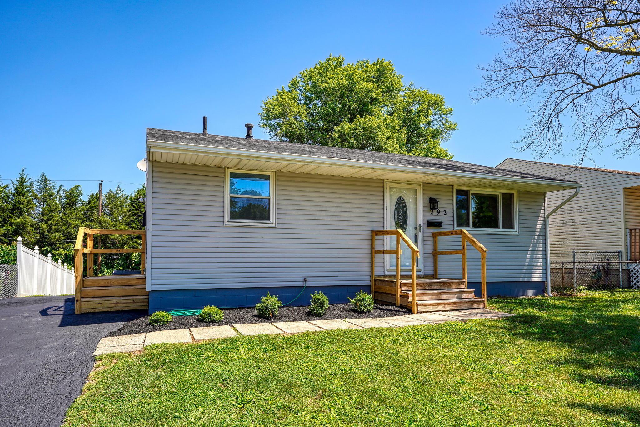 292 East Alcott Road Columbus, OH 43207 - Photo 1 of 33 web_292 Alcott Rd (5)