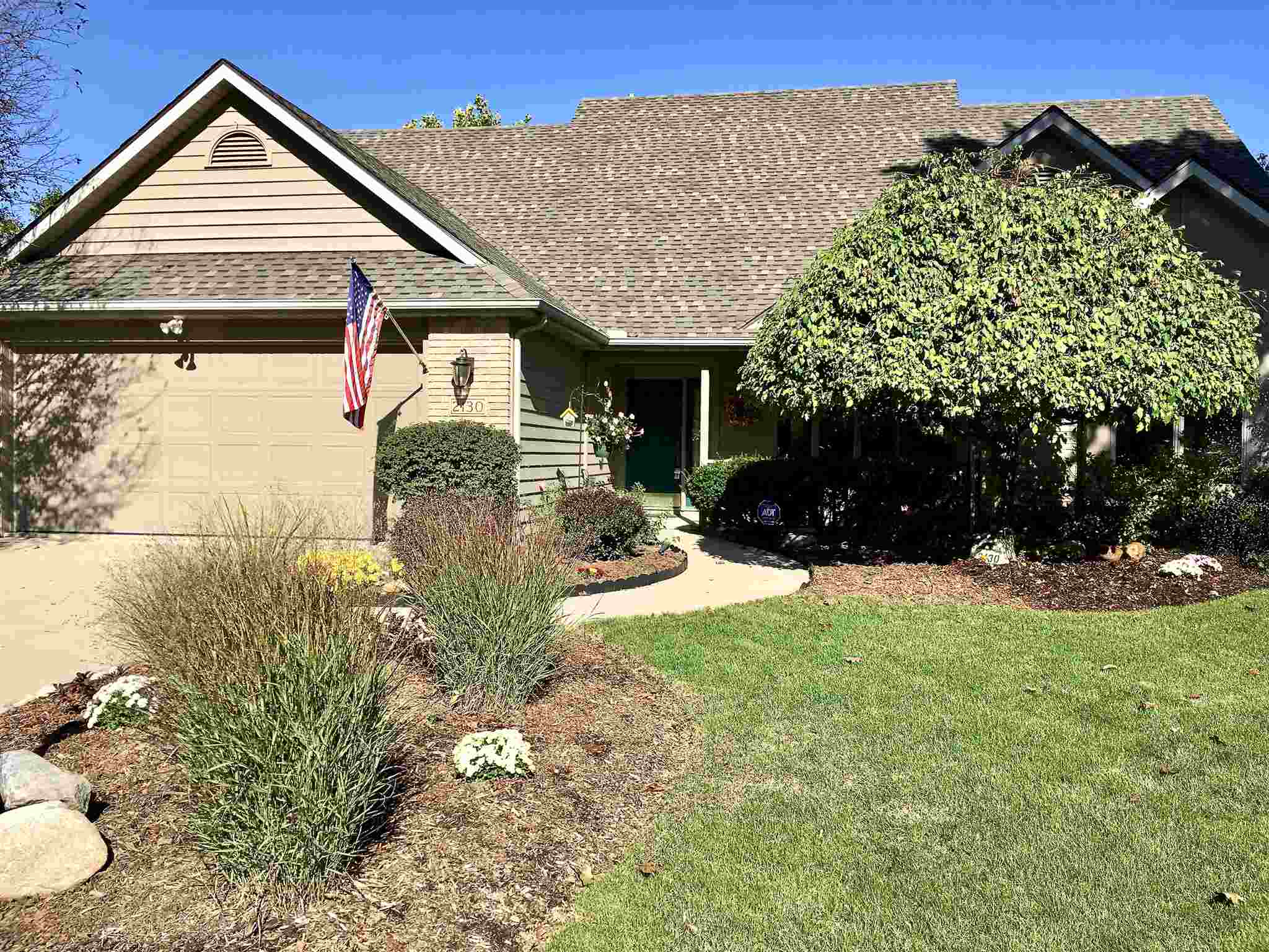 2130 Point Wood Road Fort Wayne, IN 46818 - Photo 1 of 36