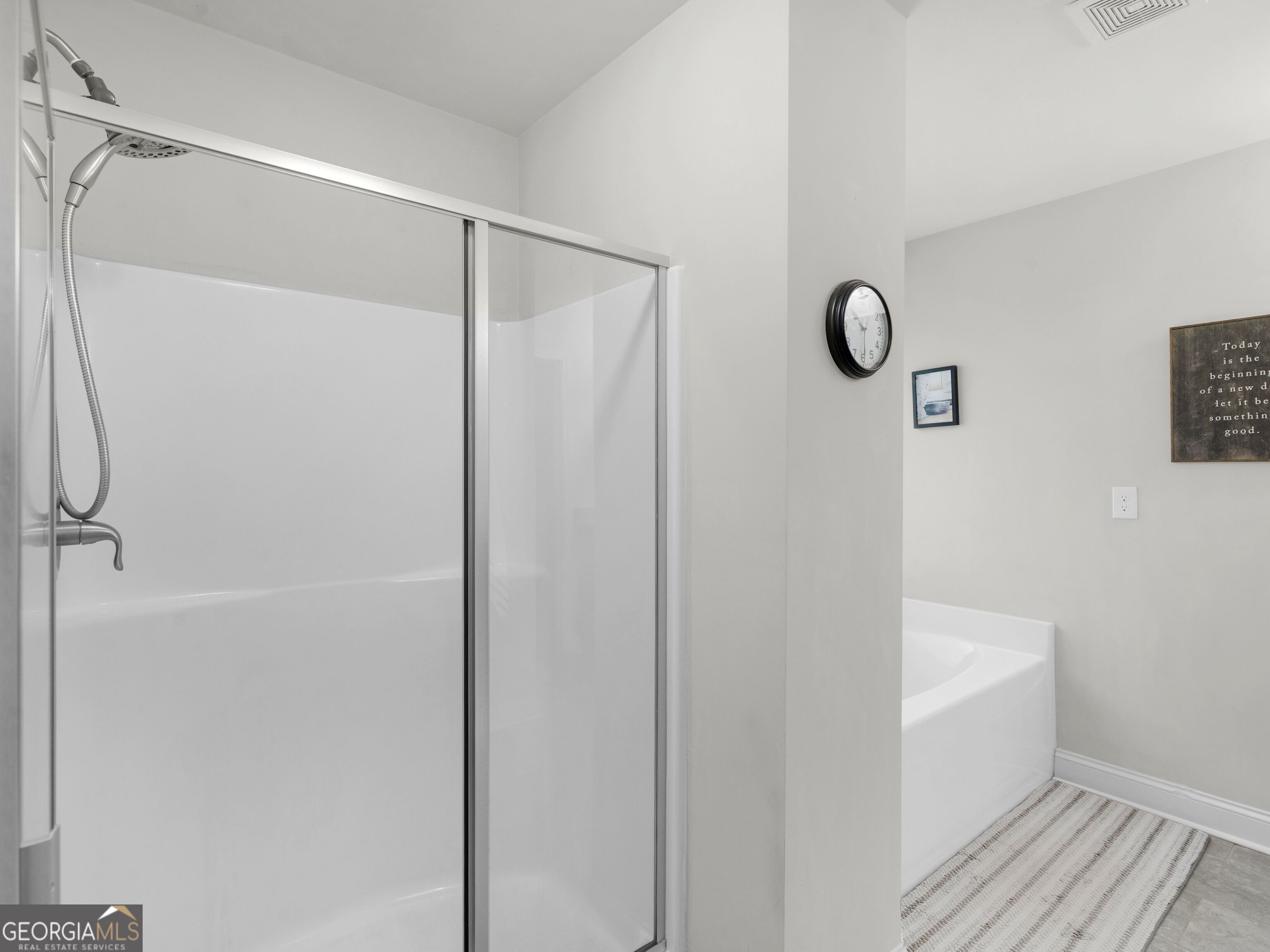 57 Partridge Court Monticello, GA 31064 - Photo 41 of 47 a bathroom with a shower and a tub