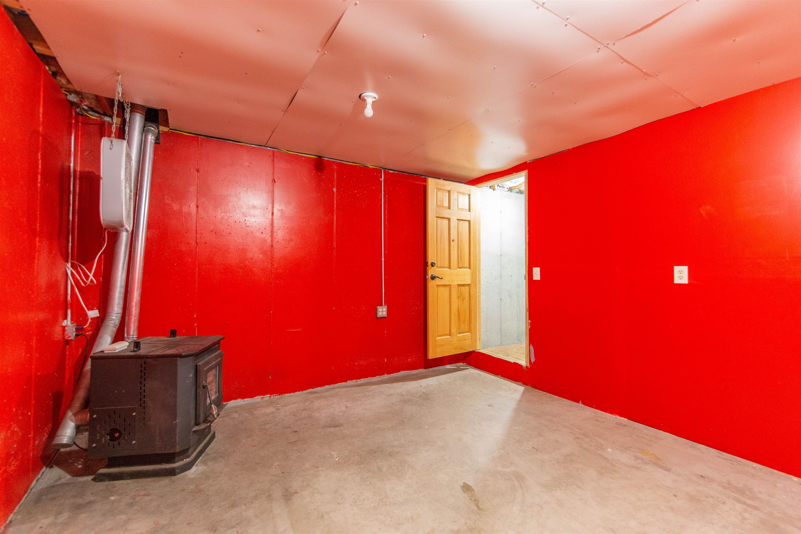 409 Depot Road Tamworth, NH 03817 - Photo 28 of 40 Gallery Image 28