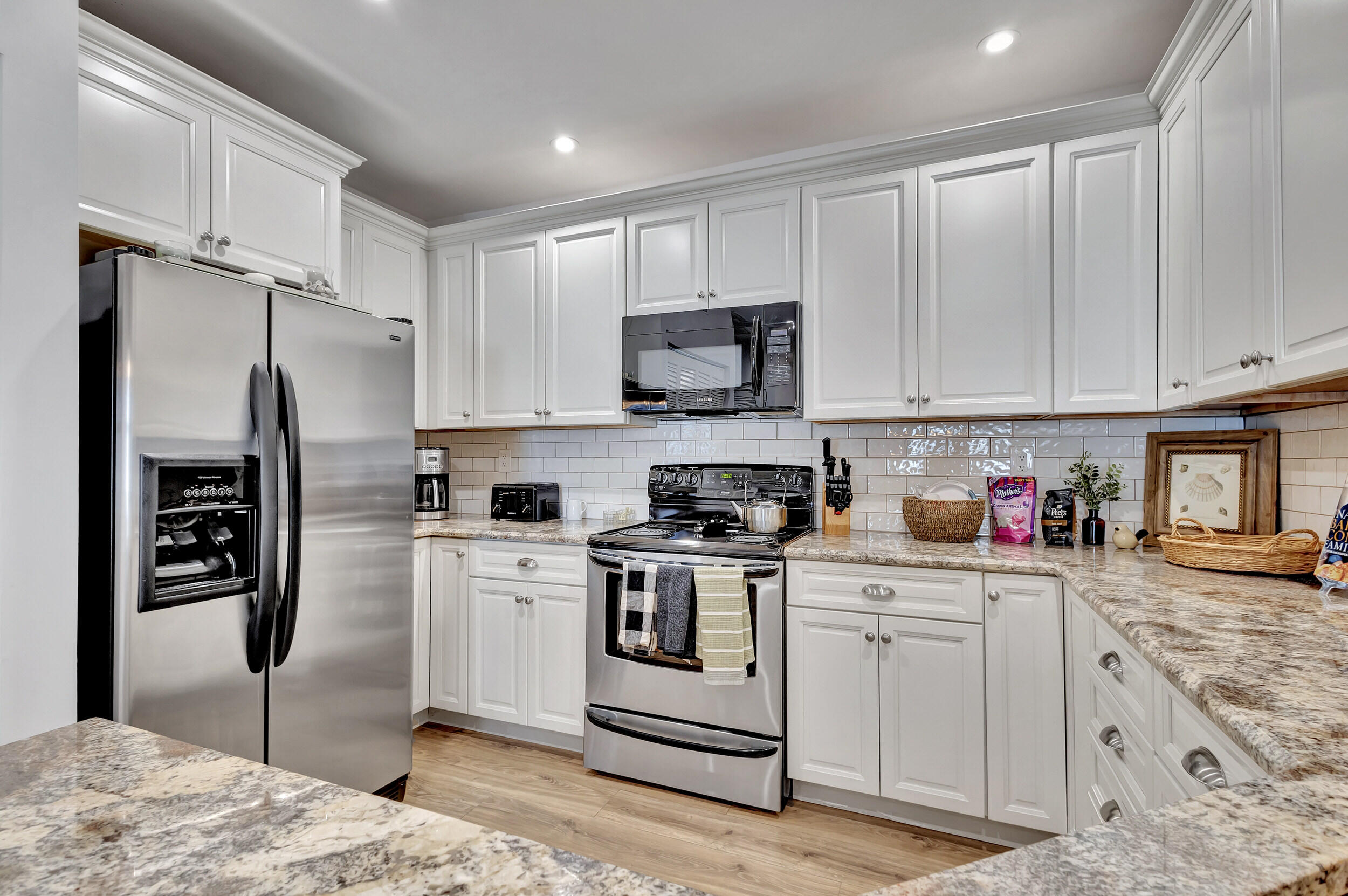 303 Mainsail Circle Jupiter, FL 33477 - Photo 13 of 59 Kitchen