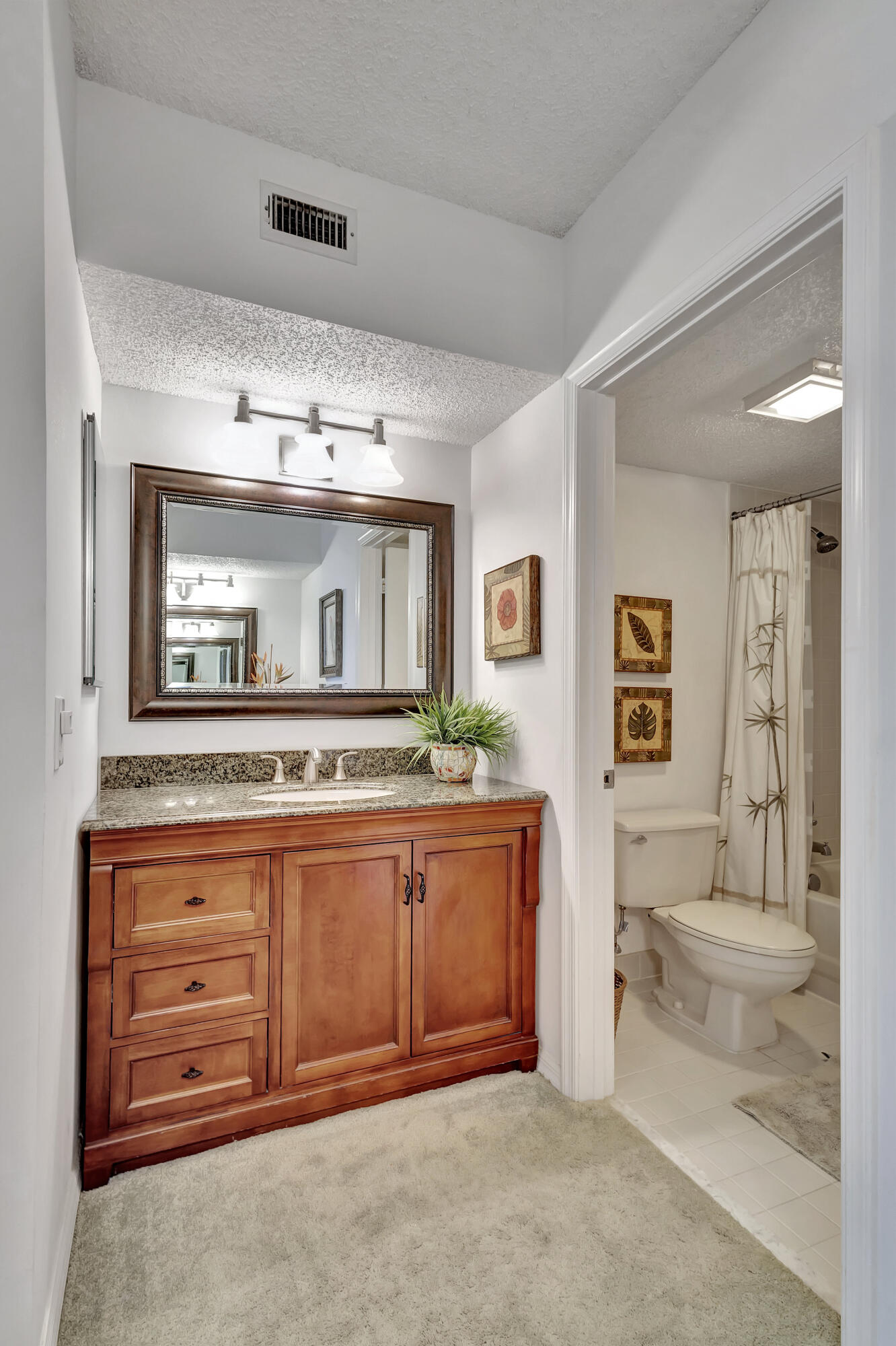 303 Mainsail Circle Jupiter, FL 33477 - Photo 29 of 59 Primary Bathroom