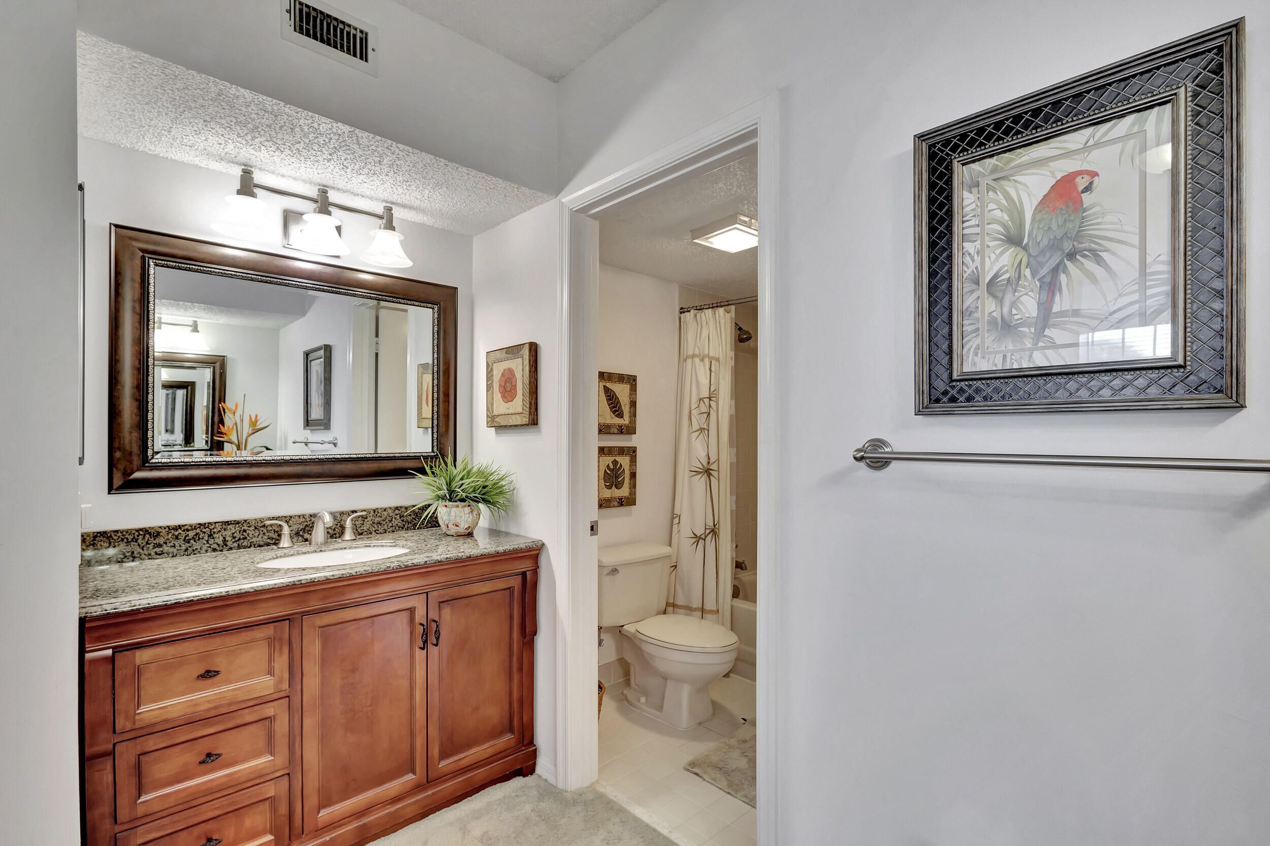 303 Mainsail Circle Jupiter, FL 33477 - Photo 30 of 59 Primary Bathroom