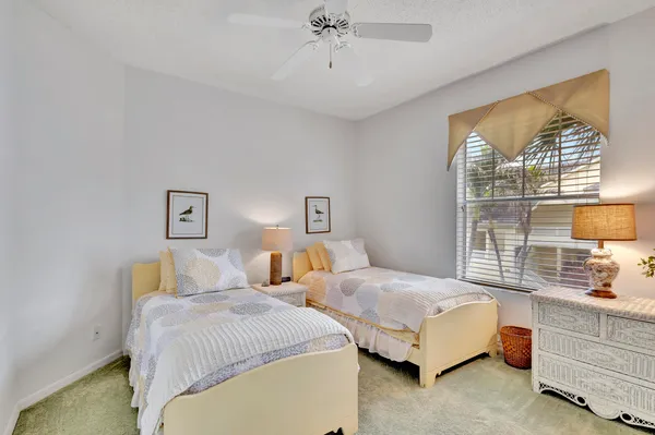 $1,150,000 | 303 Mainsail Circle, Jupiter, FL 33477