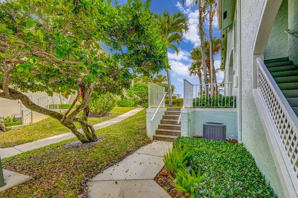 $1,150,000 | 303 Mainsail Circle, Jupiter, FL 33477