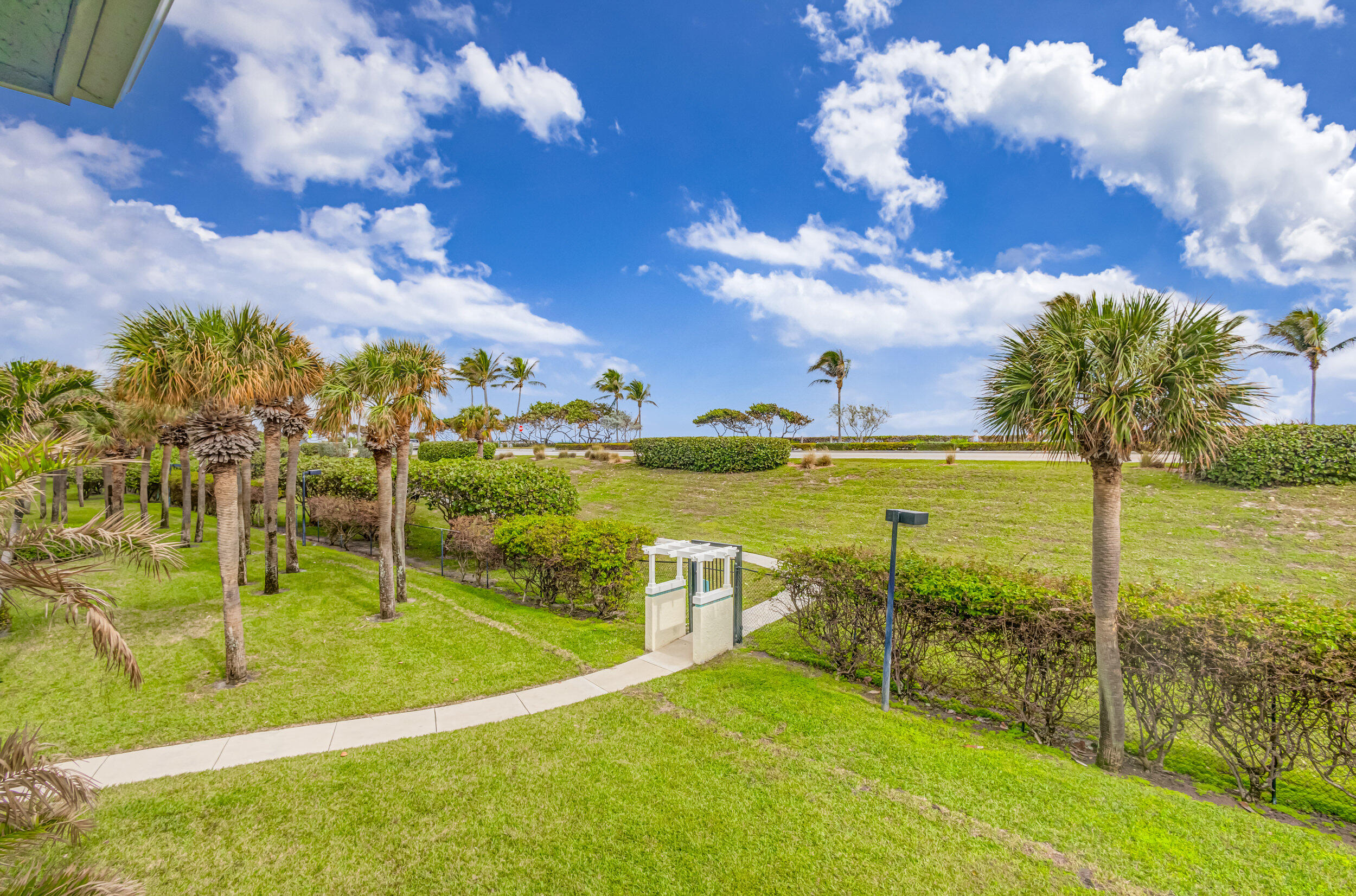 303 Mainsail Circle Jupiter, FL 33477 - Photo 43 of 59 Beach Path