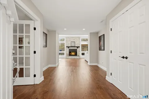 $1,125,000 | 40 Deer Hill Road, Redding, CT 06896