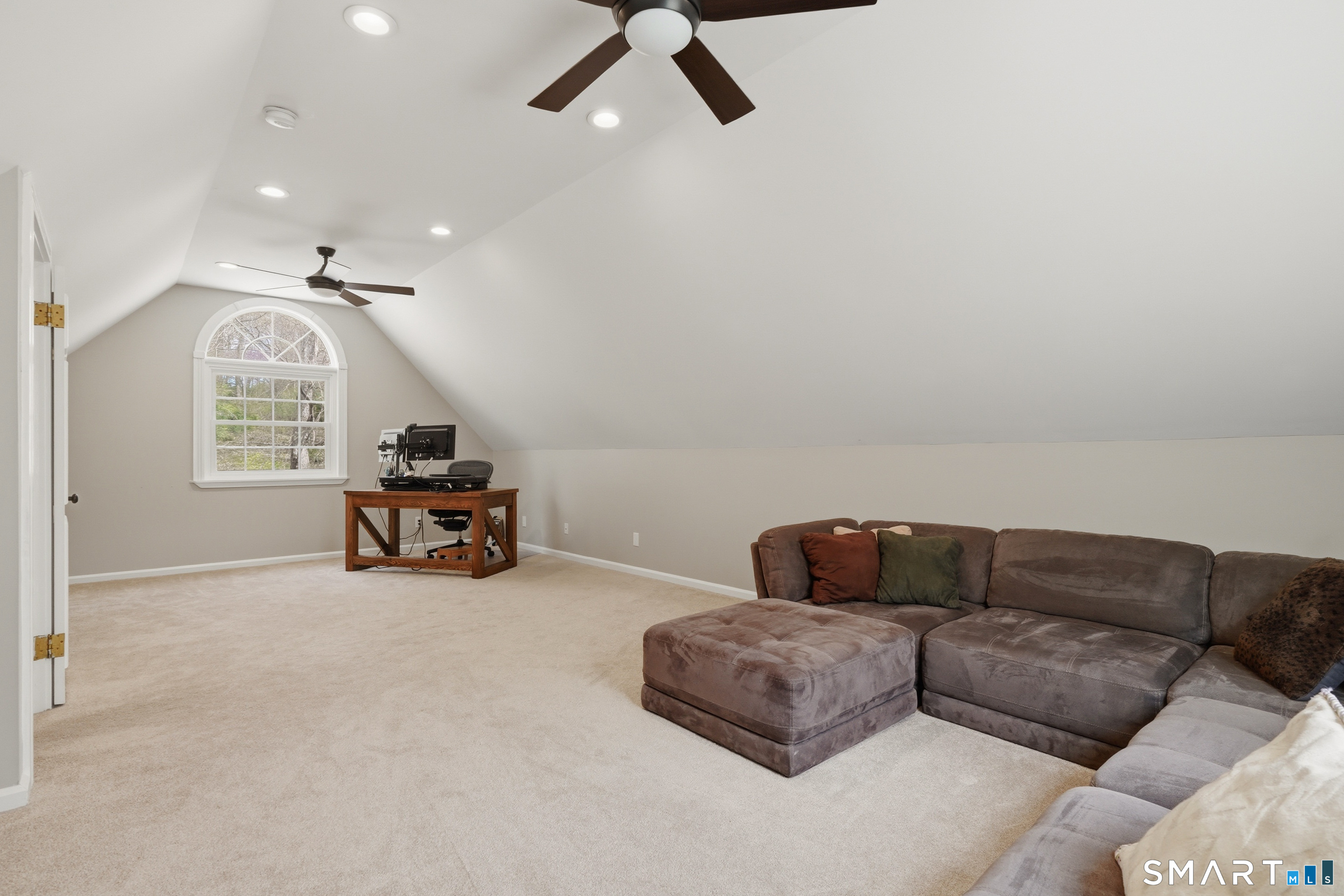 40 Deer Hill Road Redding, CT 06896 - Photo 29 of 37