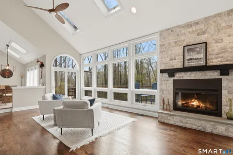 $1,125,000 | 40 Deer Hill Road, Redding, CT 06896