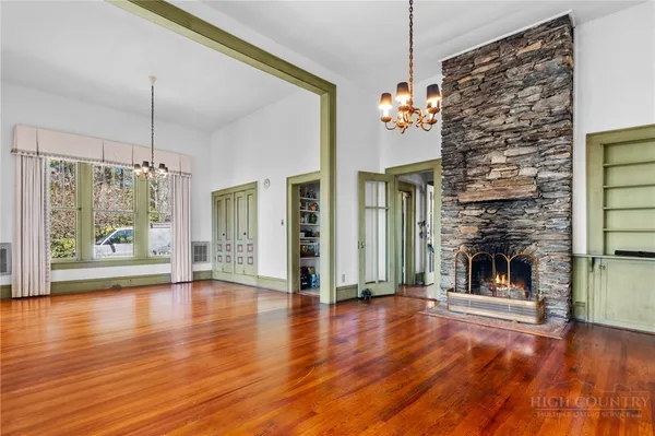 $1,300,000 | 334 Chestnut Circle, Blowing Rock, NC 28605