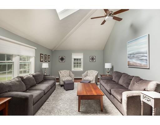 9 Hazel Road Hopkinton, MA 01748 - Photo 8 of 32 Gallery Image 8