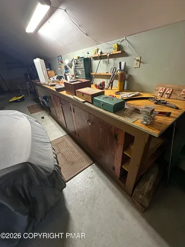 $725,000 | 437 Ramblewood Drive, Saylorsburg, PA 18353