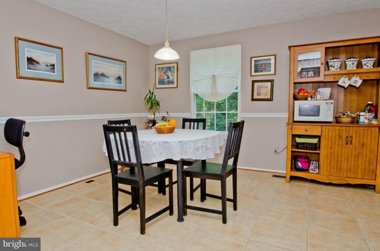 6505 Field Master Drive Springfield, VA 22152 - Photo 18 of 25 Kitchen