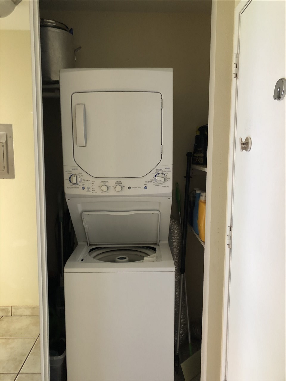 3740 Lower Honoapiilani Road, Unit B103 Lahaina, HI 96761 - Photo 12 of 16 a close up view of washer and dryer