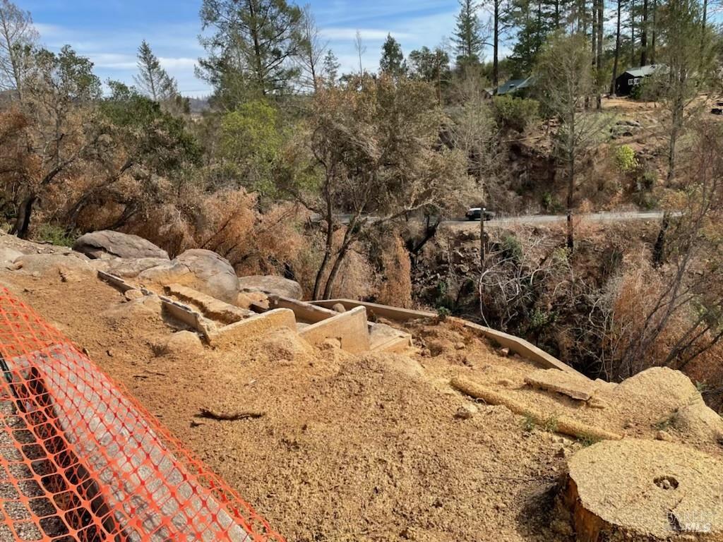 631-633 Sunnyside Road St. Helena, CA 94574 - Photo 13 of 18 a view of a backyard of a house