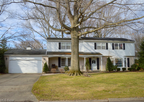 360 Tremont Road Akron, OH 44313 - Photo 1 of 25