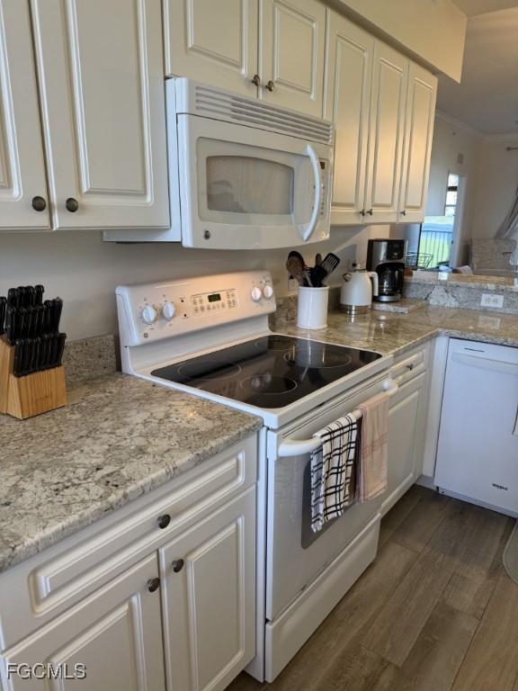 10370 Washingtonia Palm Way, Unit 4325 Fort Myers, FL 33966 - Photo 10 of 22