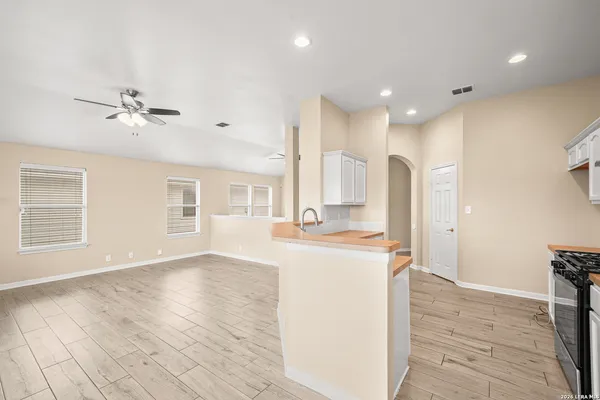 $1,695 | 8411 Favero Cove, Converse, TX 78109
