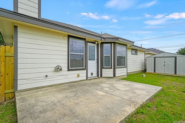 $1,695 | 8411 Favero Cove, Converse, TX 78109