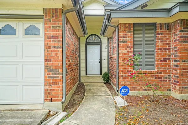 $1,695 | 8411 Favero Cove, Converse, TX 78109