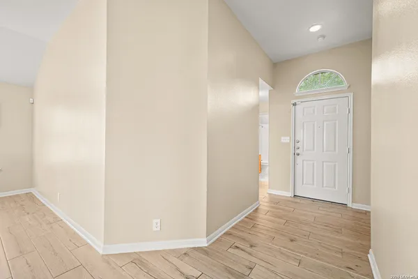 $1,695 | 8411 Favero Cove, Converse, TX 78109