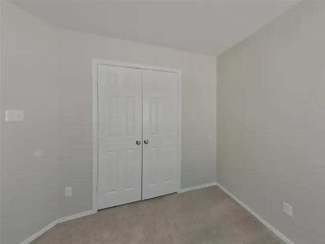 $1,649 | 347 Foster Lane, Jarrell, TX 76537