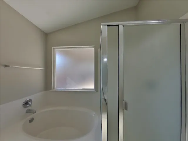 $1,649 | 347 Foster Lane, Jarrell, TX 76537