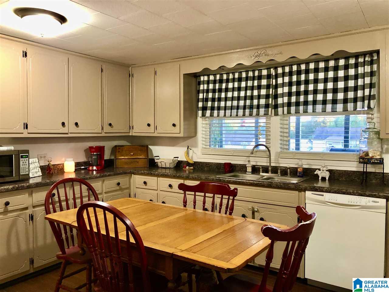 2441 Old Hayden Road Warrior, AL 35180 - Photo 25 of 42