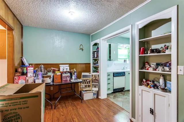 $450,000 | 8001 Carrick Street, Benbrook, TX 76116