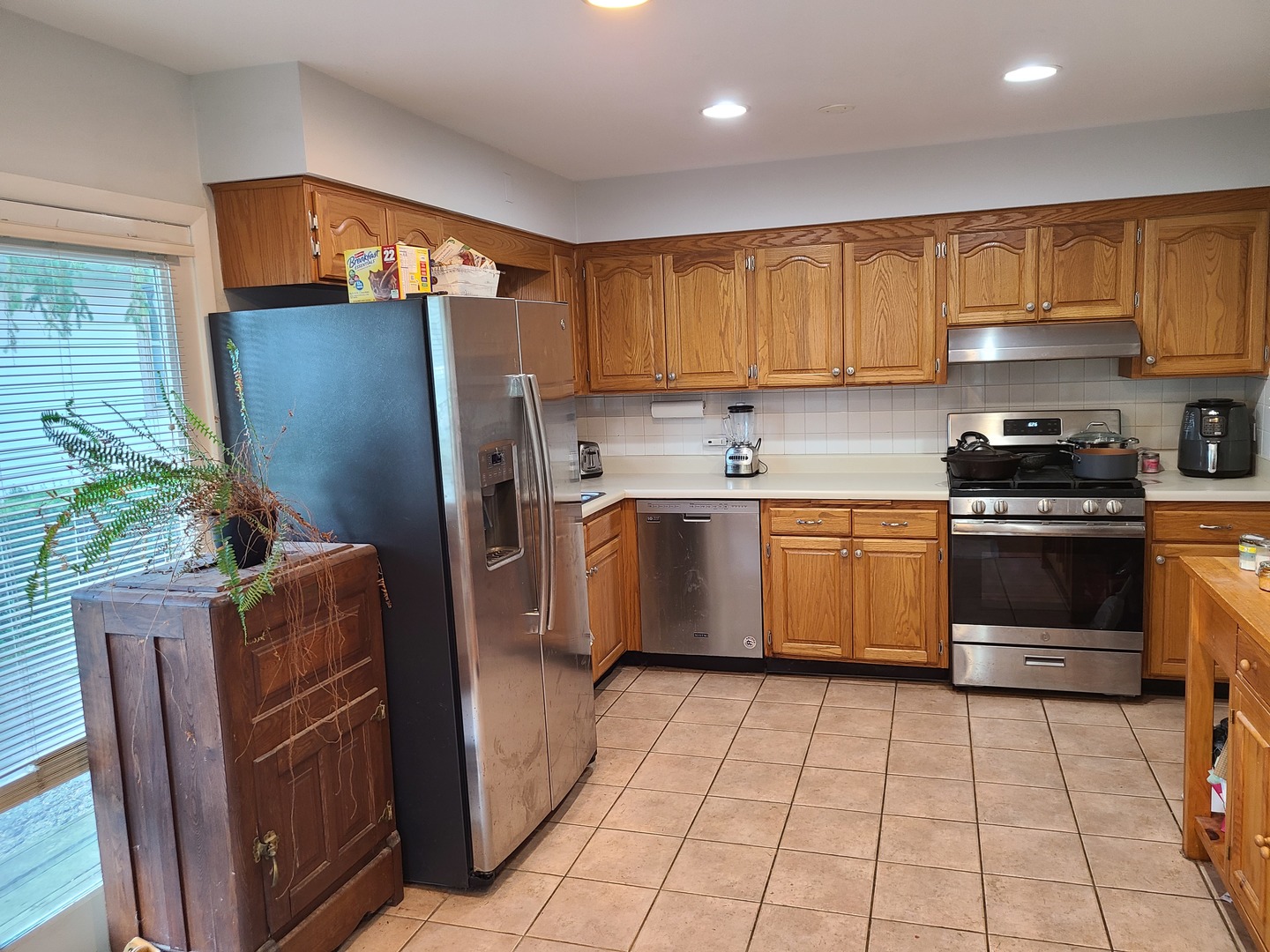 5239 Cumnor Road Downers Grove, IL 60515 - Photo 10 of 22