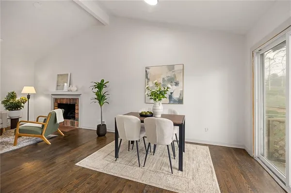$390,000 | 8813 West 90th Terrace, Overland Park, KS 66212