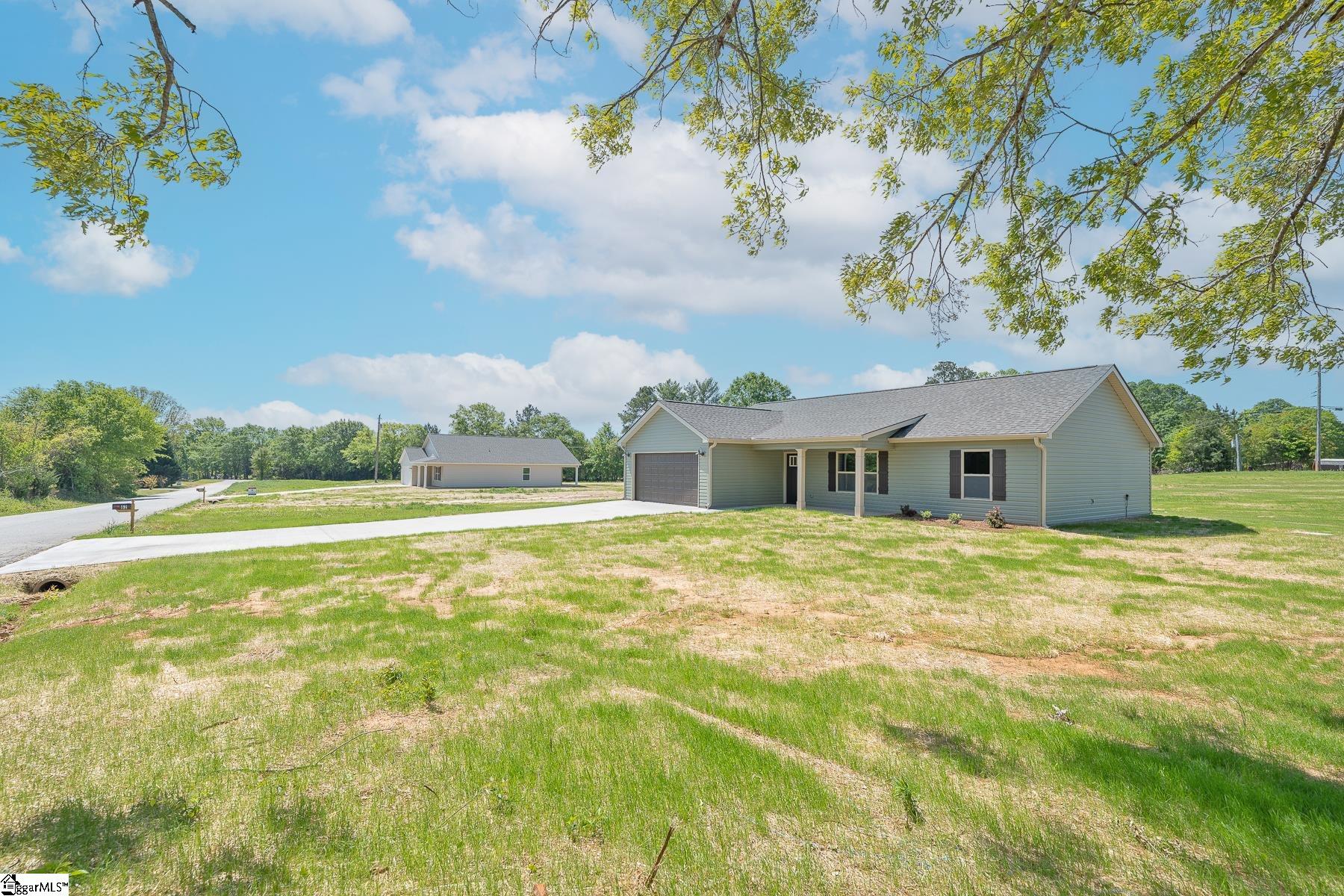 62 Lollis Road Laurens, SC 29360 - Photo 1 of 23