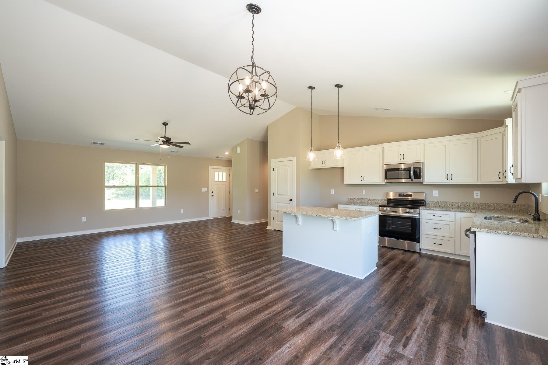 62 Lollis Road Laurens, SC 29360 - Photo 3 of 23