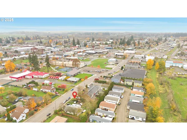 $300,000 | 416 Kennel Avenue, Molalla, OR 97038