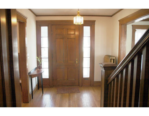55 Townsend Road Belmont, MA 02478 - Photo 7 of 22 Gallery Image 7