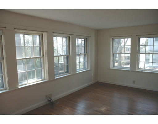 55 Townsend Road Belmont, MA 02478 - Photo 9 of 22 Gallery Image 9