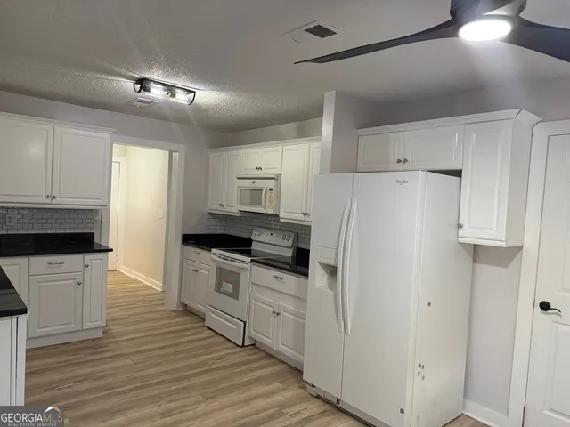 $2,900 | 20 Fairway Lane, Peachtree City, GA 30269