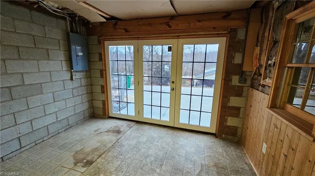 $295,000 | 110 Hillside Court, King, NC 27021