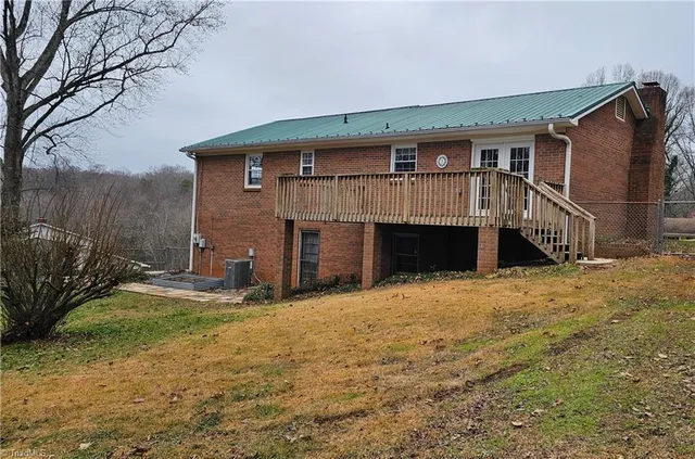 $295,000 | 110 Hillside Court, King, NC 27021