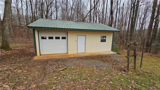 $295,000 | 110 Hillside Court, King, NC 27021