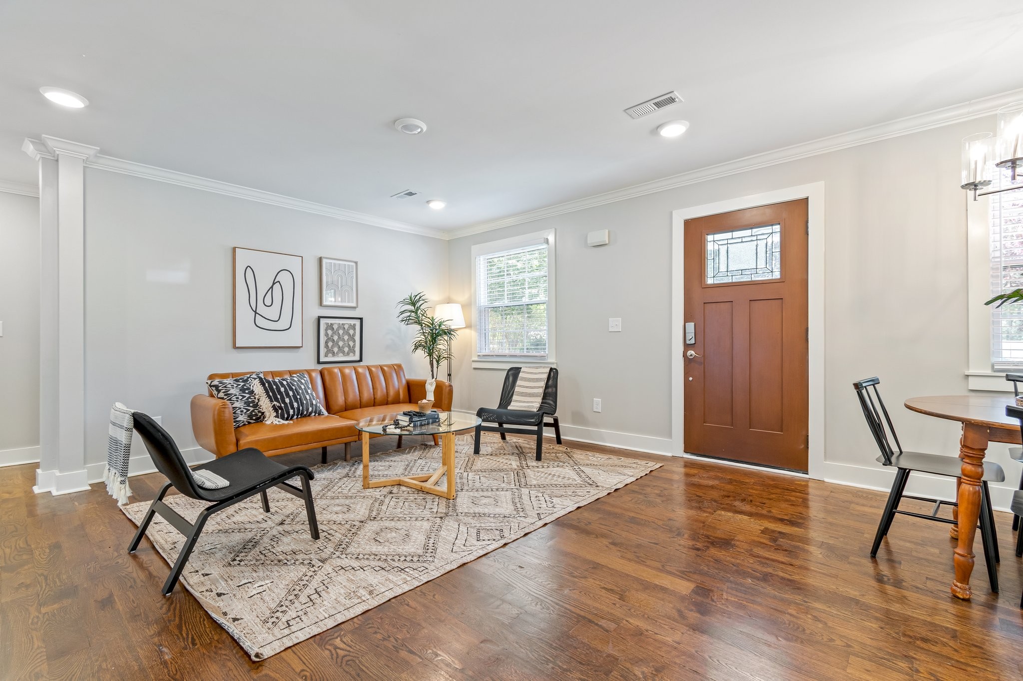 884 Kipling Drive Nashville, TN 37217 - Photo 8 of 40 a living room with furniture and a wooden floor
