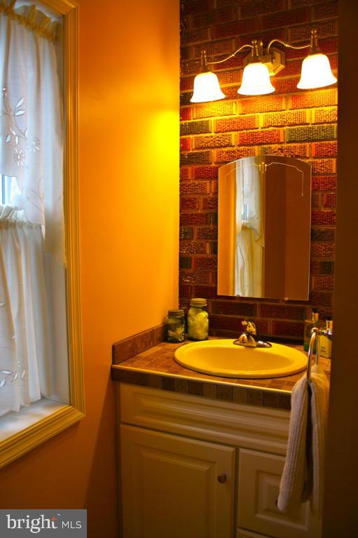 112 Schoeneck Road Ephrata, PA 17522 - Photo 12 of 24