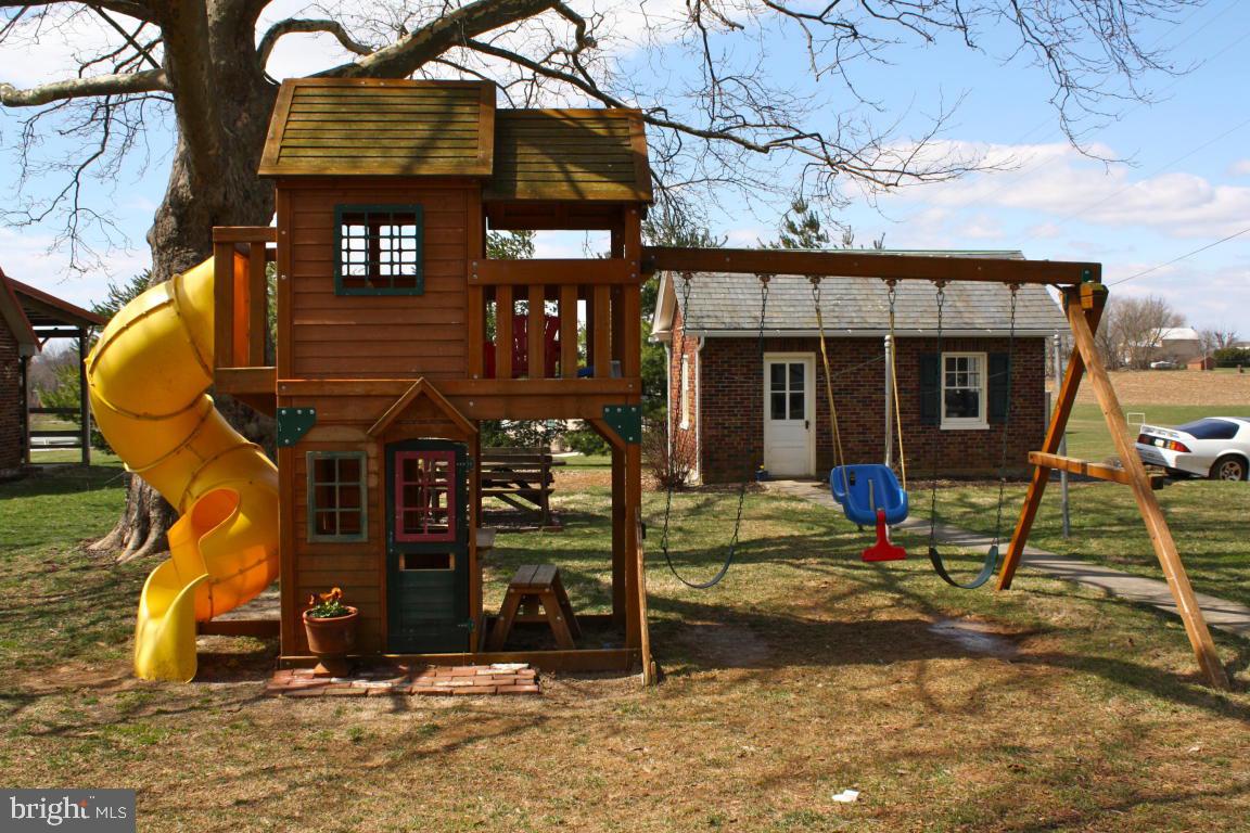 112 Schoeneck Road Ephrata, PA 17522 - Photo 22 of 24