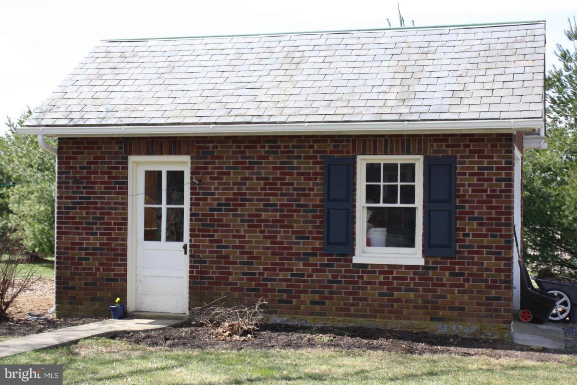 112 Schoeneck Road Ephrata, PA 17522 - Photo 23 of 24