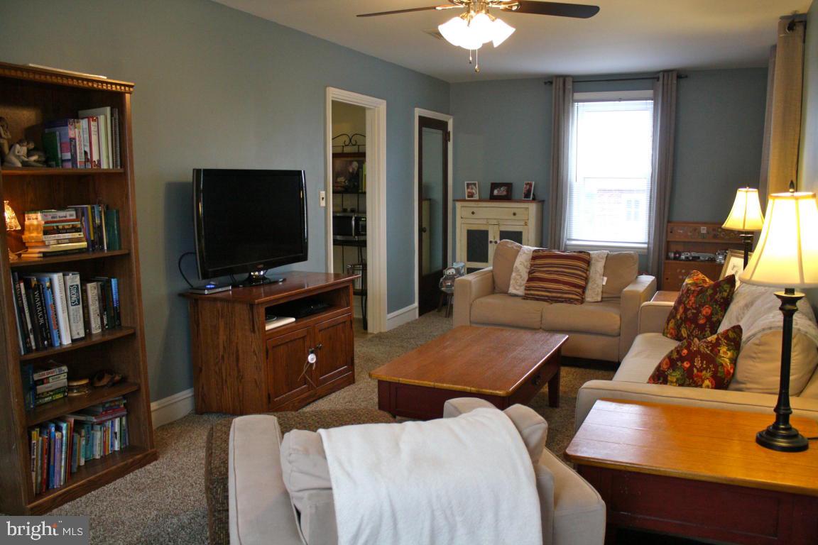 112 Schoeneck Road Ephrata, PA 17522 - Photo 5 of 24